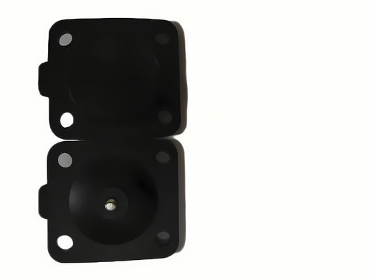 Многослойная пленка на болтах или зажимах, разработанная для устойчивости к химикатам и растворителям, обеспечивающая производительность промышленной упаковки